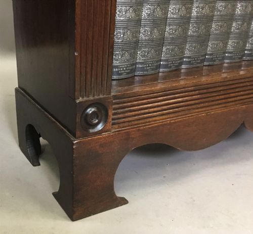 REGENCY 'COUNTRY HOUSE' MAHOGANY OPEN BOOKCASE OF AN UNUSUAL DESIGN - ADDITIONAL PHOTO 7