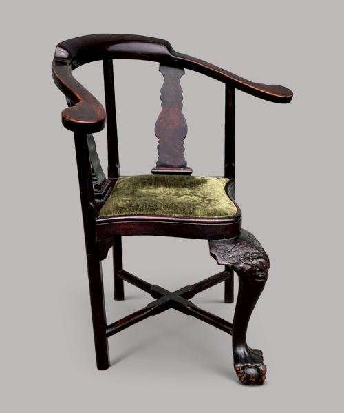 C18TH CHINESE EXPORT HARDWOOD CORNER ARMCHAIR OF AN ECCENTRIC AND CURVACEOUS DESIGN AND PROPORTIONS - ADDITIONAL PHOTO 18