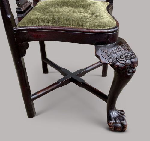 C18TH CHINESE EXPORT HARDWOOD CORNER ARMCHAIR OF AN ECCENTRIC AND CURVACEOUS DESIGN AND PROPORTIONS - ADDITIONAL PHOTO 20
