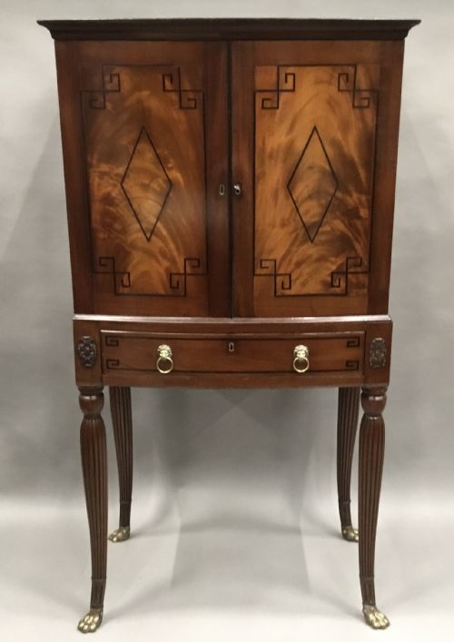 REGENCY MAHOGANY BOW FRONTED CABINET ON STAND OF COMPACT PROPORTIONS - ADDITIONAL PHOTO 7