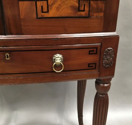 REGENCY MAHOGANY BOW FRONTED CABINET ON STAND OF COMPACT PROPORTIONS - ADDITIONAL PHOTO 12