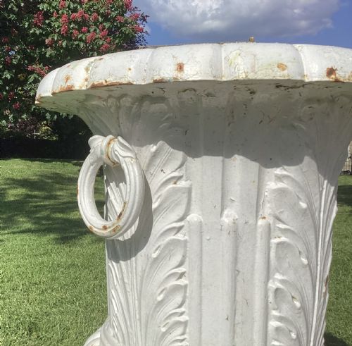 LARGE C19TH CAST IRON GARDEN URN OF AN UNUSUAL DESIGN - ADDITIONAL PHOTO 2