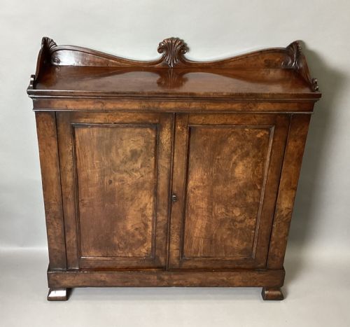 REGENCY POLLARD AND BURR OAK SIDE CABINET - ADDITIONAL PHOTO 1