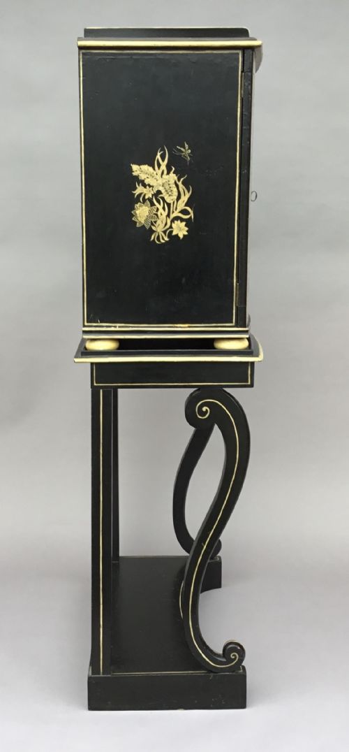 REGENCY CHINOISERIE PENWORK COLLECTORS CABINET ON STAND - ADDITIONAL PHOTO 8