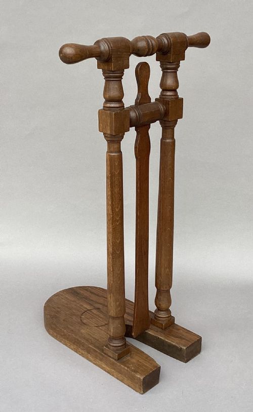GEORGE IV OAK 'COUNTRY HOUSE' BOOT JACK - ADDITIONAL PHOTO 5