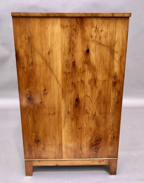 ARTS AND CRAFTS SOLID YEW WOOD CHEST OF DRAWERS IN THE MANNER OF EDWARD BARNSLEY - ADDITIONAL PHOTO 5