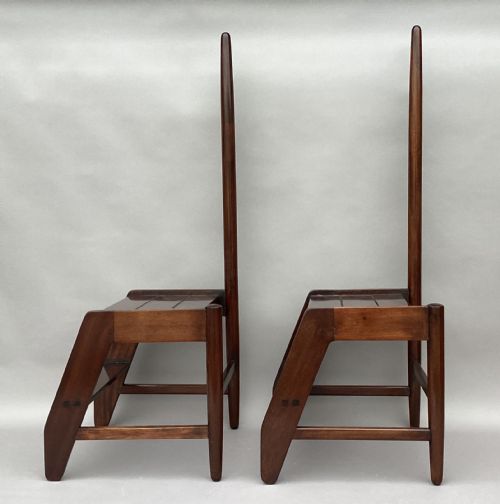 EARLY C20TH PAIR OF MAHOGANY LIBRARY STEPS OF UNUSUAL FORM PROVENANCE 'LONDON LIBRARY' - ADDITIONAL PHOTO 3