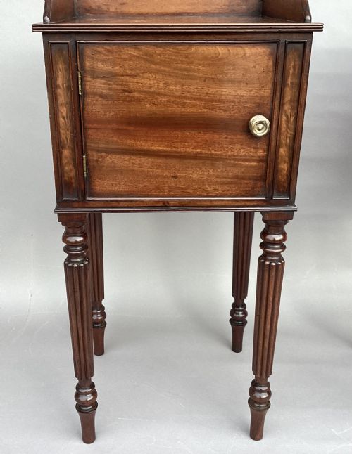 REGENCY GILLOWS MATCHED PAIR OF MAHOGANY BEDSIDE CABINETS CUPBOARDS - ADDITIONAL PHOTO 2