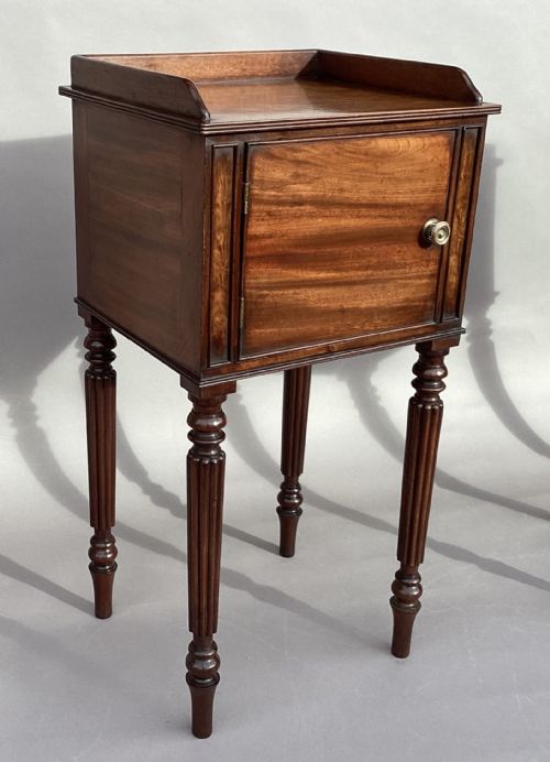 REGENCY GILLOWS MATCHED PAIR OF MAHOGANY BEDSIDE CABINETS CUPBOARDS - ADDITIONAL PHOTO 10
