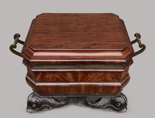 REGENCY MAHOGANY SARCOPHAGUS FORM WINE COOLER CELLARETTE - ADDITIONAL PHOTO 3