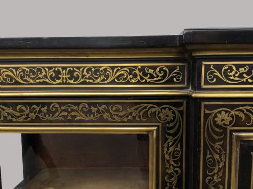 C19TH ENGLISH EBONY AND BOULLE BREAKFRONT SIDE CABINET - ADDITIONAL PHOTO 10