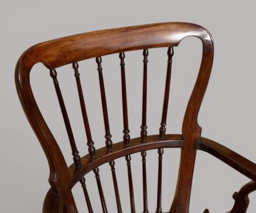 GEORGE II MAHOGANY WINDSOR TYPE ARMCHAIR - ADDITIONAL PHOTO 4