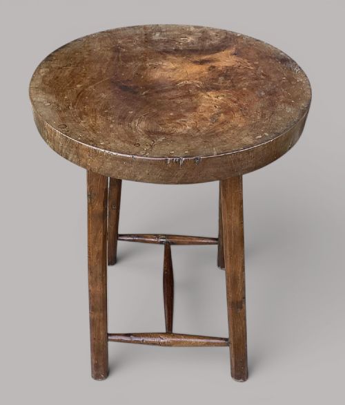 GEORGIAN PRIMITIVE SOLID WALNUT CIRCULAR TABLE - ADDITIONAL PHOTO 1