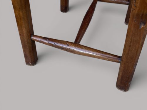 GEORGIAN PRIMITIVE SOLID WALNUT CIRCULAR TABLE - ADDITIONAL PHOTO 7