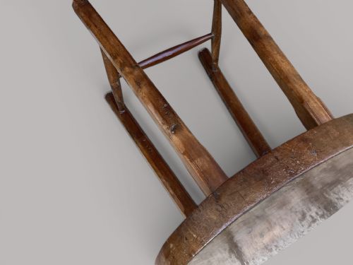GEORGIAN PRIMITIVE SOLID WALNUT CIRCULAR TABLE - ADDITIONAL PHOTO 9