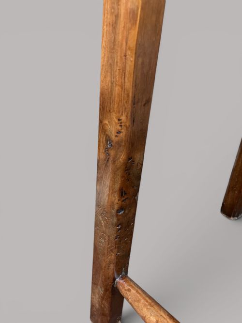 GEORGIAN PRIMITIVE SOLID WALNUT CIRCULAR TABLE - ADDITIONAL PHOTO 11