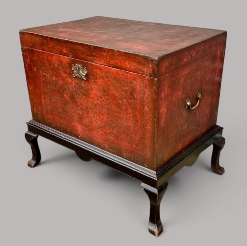C19TH INDIAN RED LACQUERED TRUNK CHEST ON STAND - ADDITIONAL PHOTO 1
