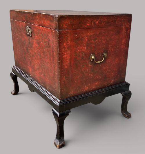 C19TH INDIAN RED LACQUERED TRUNK CHEST ON STAND - ADDITIONAL PHOTO 10