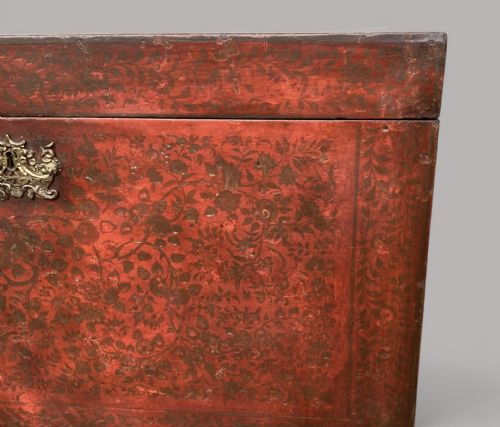C19TH INDIAN RED LACQUERED TRUNK CHEST ON STAND - ADDITIONAL PHOTO 12