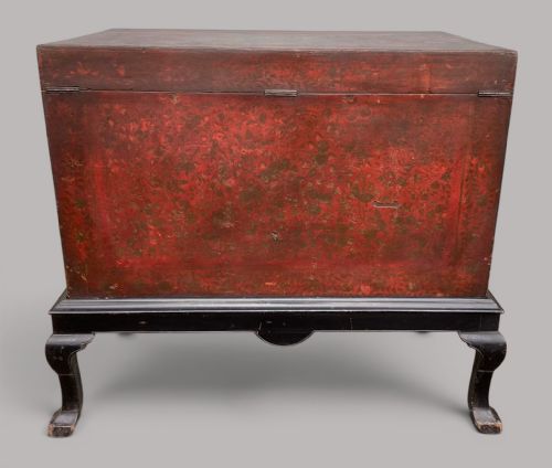 C19TH INDIAN RED LACQUERED TRUNK CHEST ON STAND - ADDITIONAL PHOTO 16