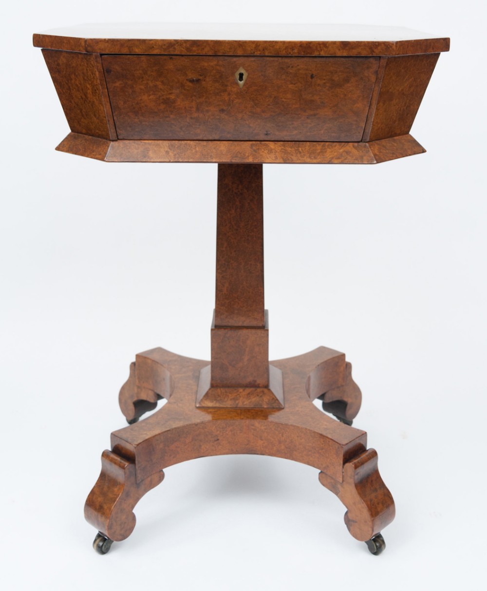An excellent quality Late Regency amboyna occasional table