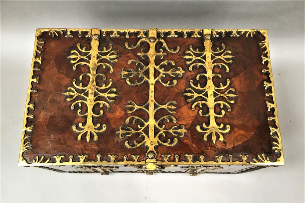 Late C17th large oyster kingwood coffre forte - strong box View III