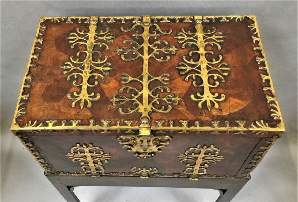 Late C17th large oyster kingwood coffre forte - strong box View IV