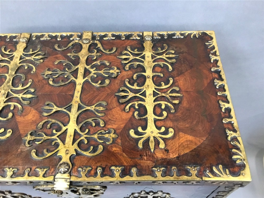 Late C17th large oyster kingwood coffre forte - strong box View VI
