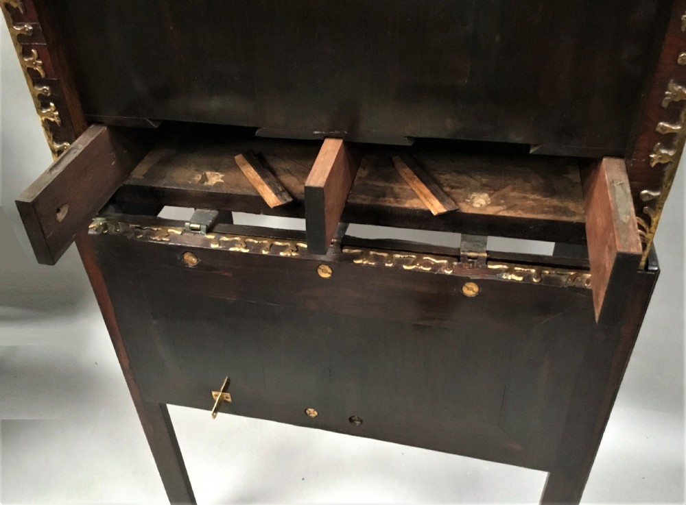 Late C17th large oyster kingwood coffre forte - strong box View X
