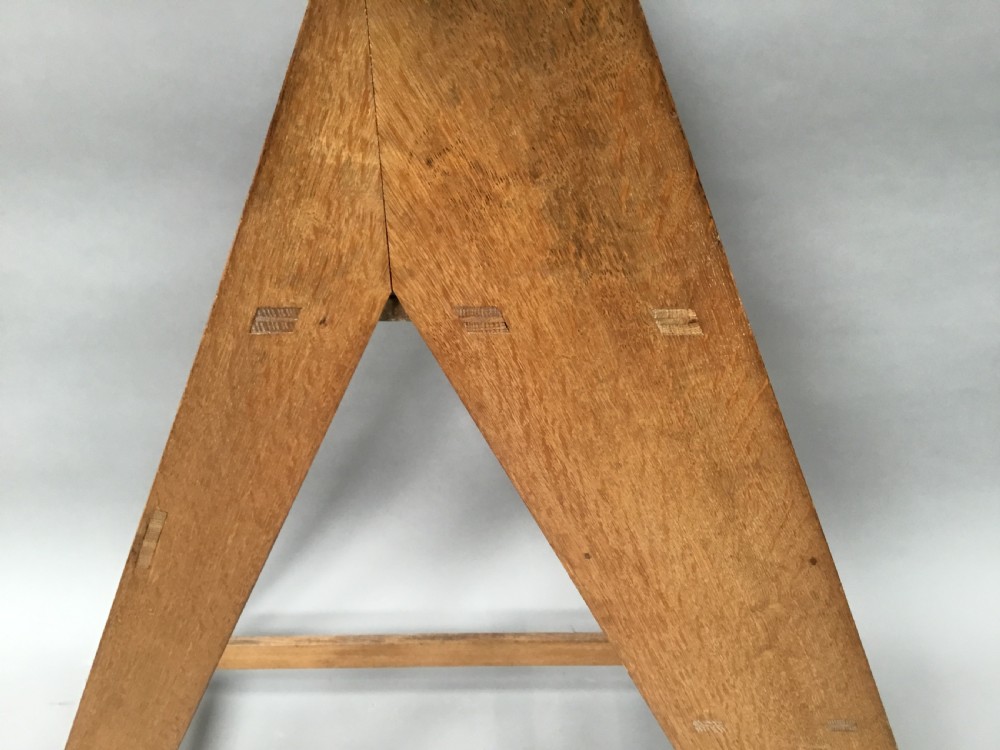 Late C19th set of oak library steps in the Arts and Crafts manner View XII