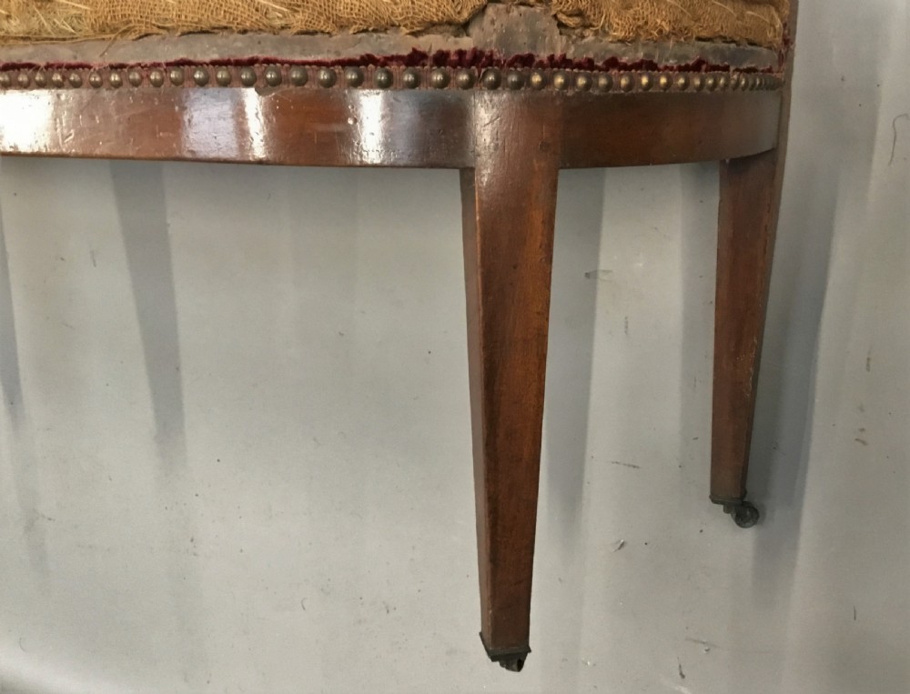 Late C18th Italian walnut hall seat View X