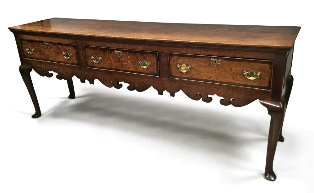 Georgian oak cabriole leg dresser