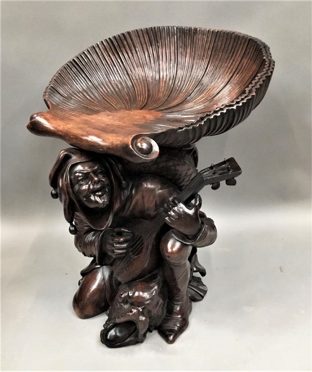 Exceptional C19th Italian carved walnut 