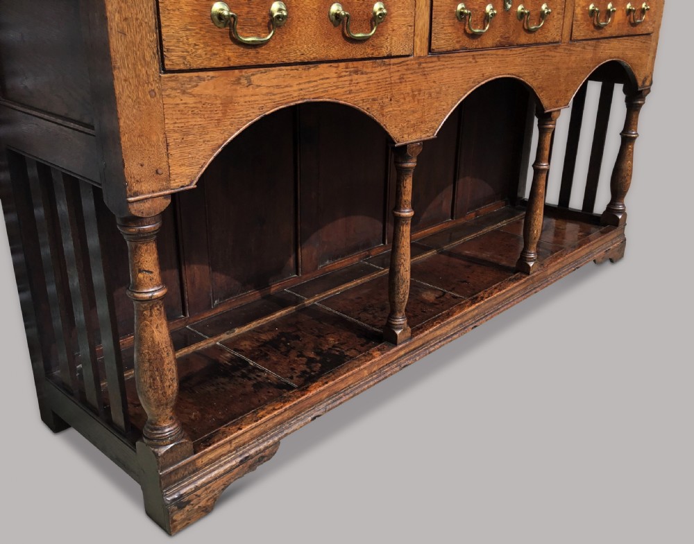 George III oak Montgomeryshire dresser View VI