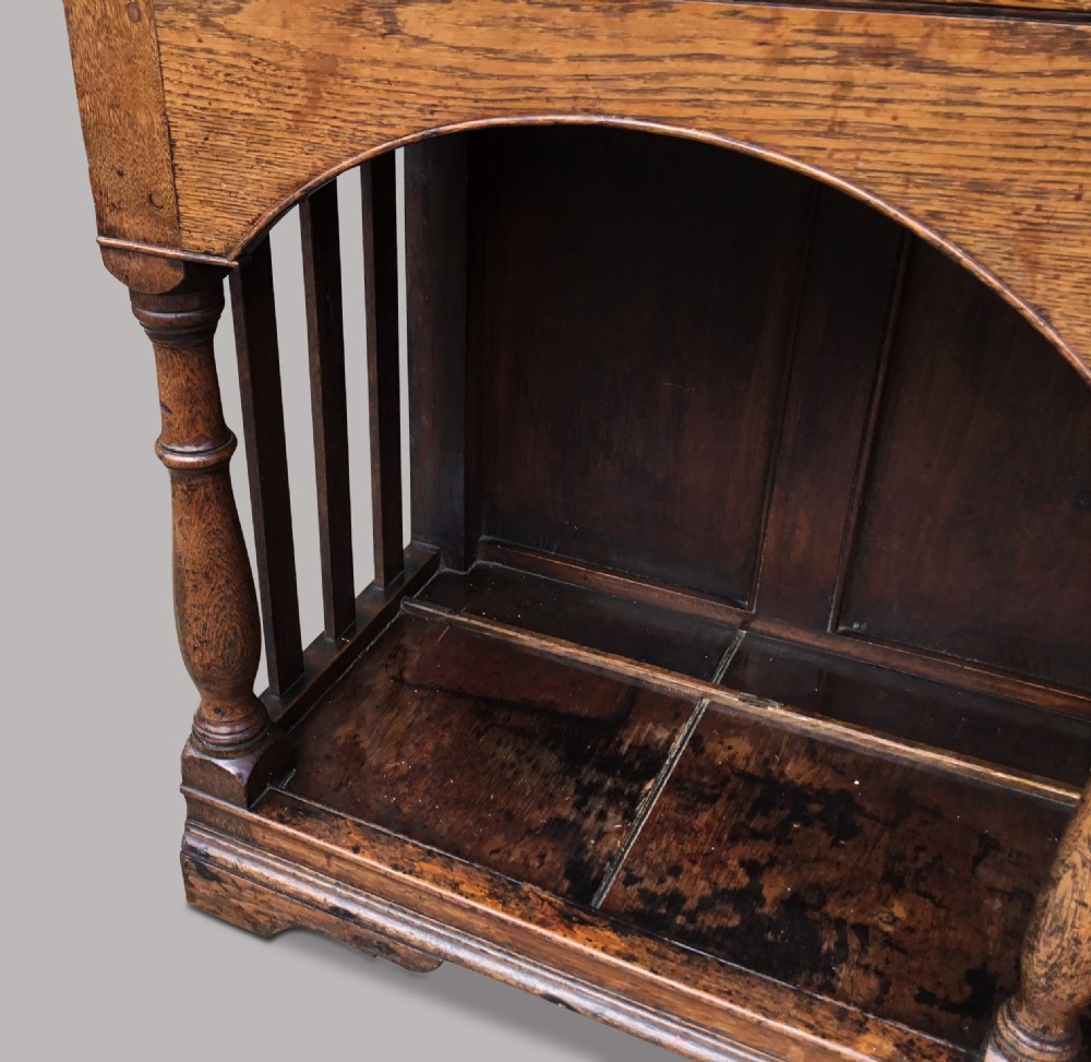 George III oak Montgomeryshire dresser View VII