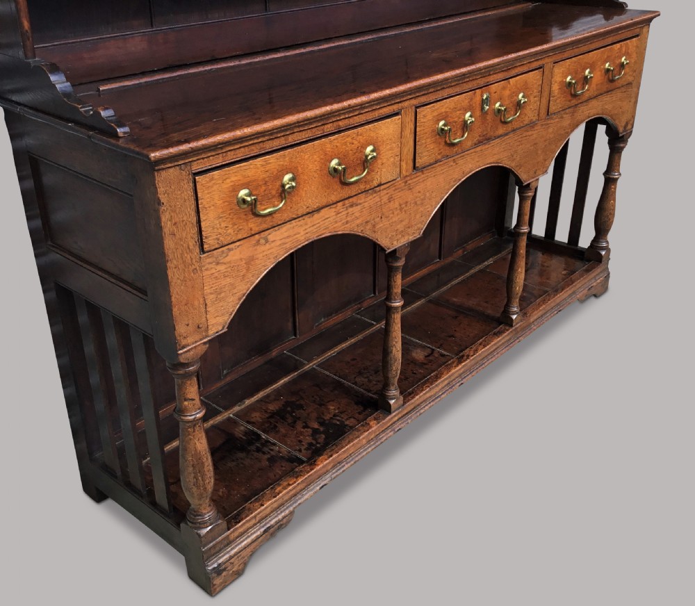 George III oak Montgomeryshire dresser View X