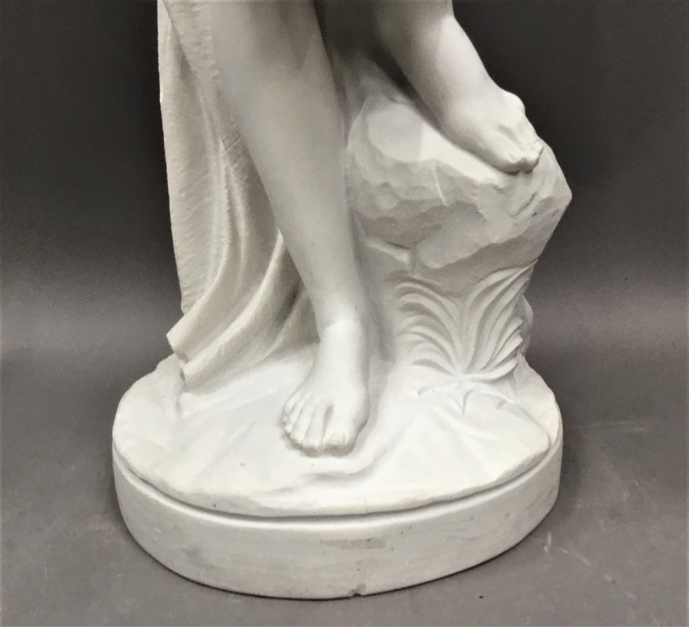 Impressive C19th large marble sculpture of Venus after Bathing View XX