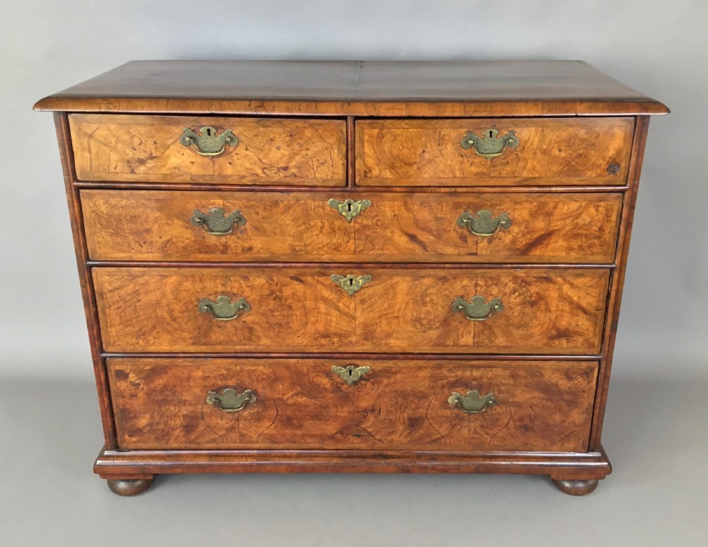 C18th Queen Anne walnut chest of drawers; excellent colour and good proportions