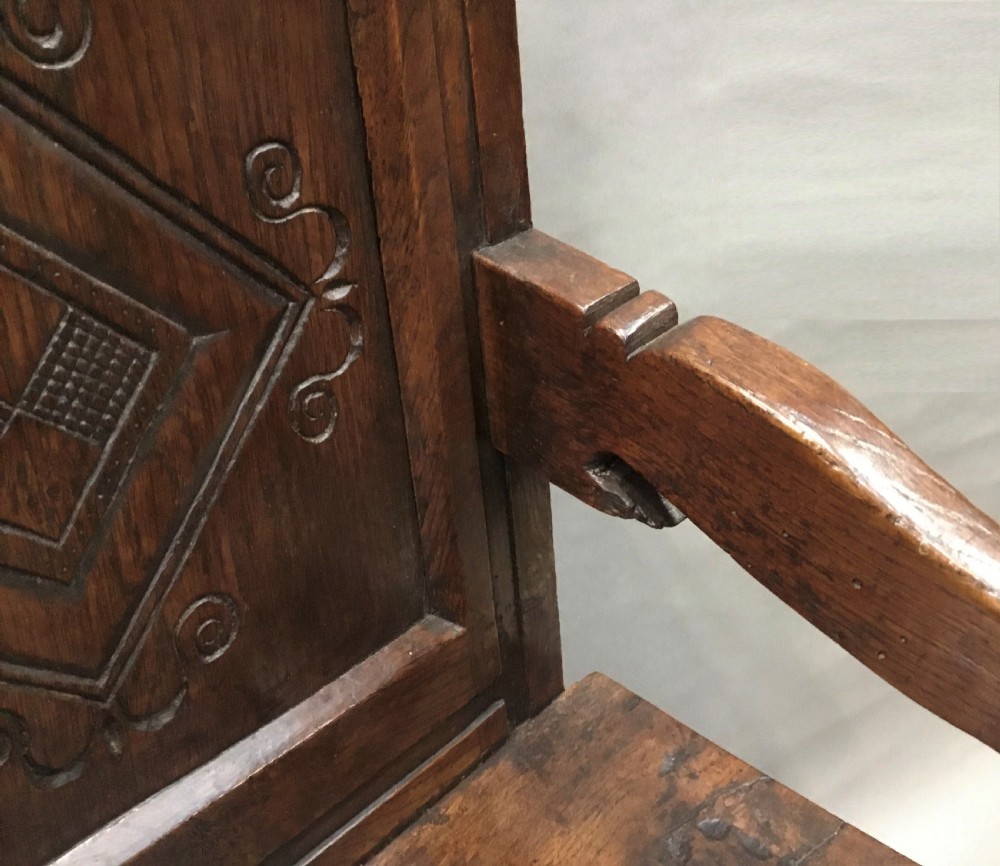 Rare exceptional late C17th English oak settle; lovely original condition with a good colour and patina View XVI