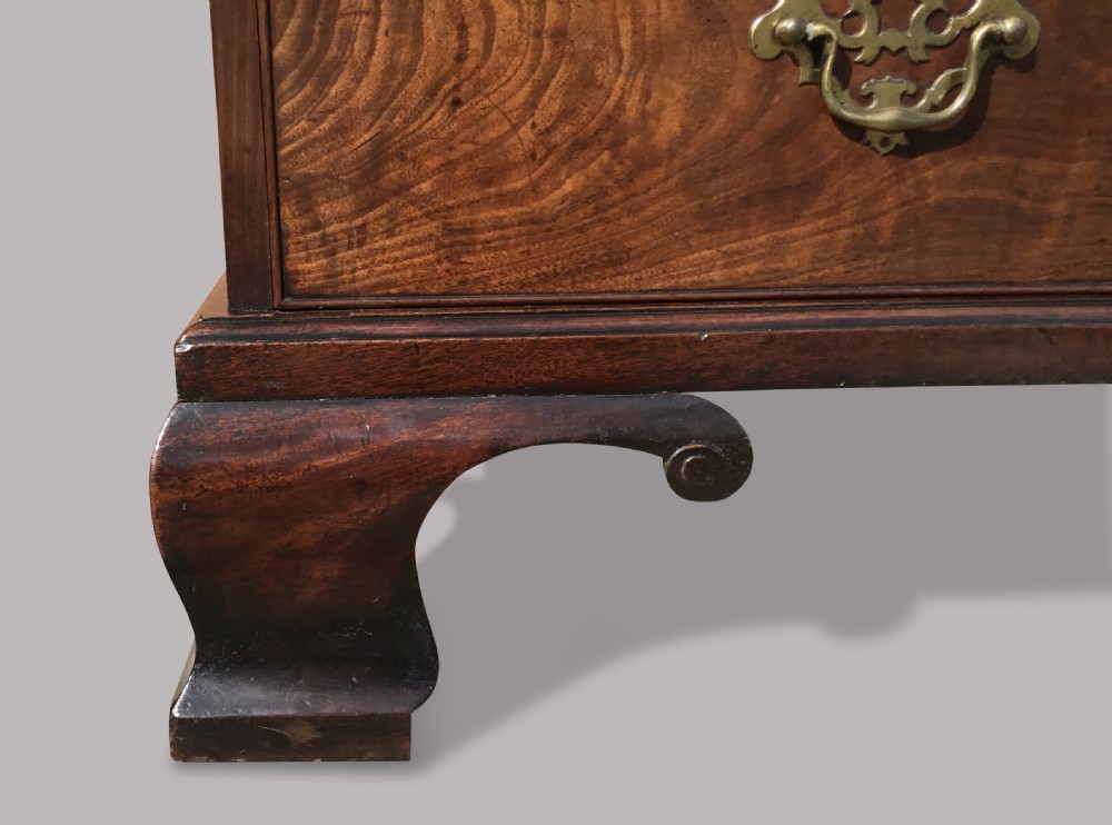 An exceptional mid C18th mahogany tallboy / chest on chest; in the manner of Thomas Chippendale View IV