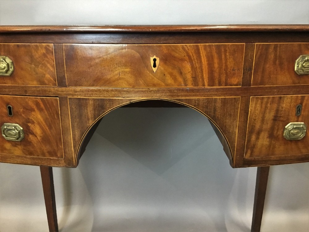 George III Hepplewhite mahogany dressing table / side table View III