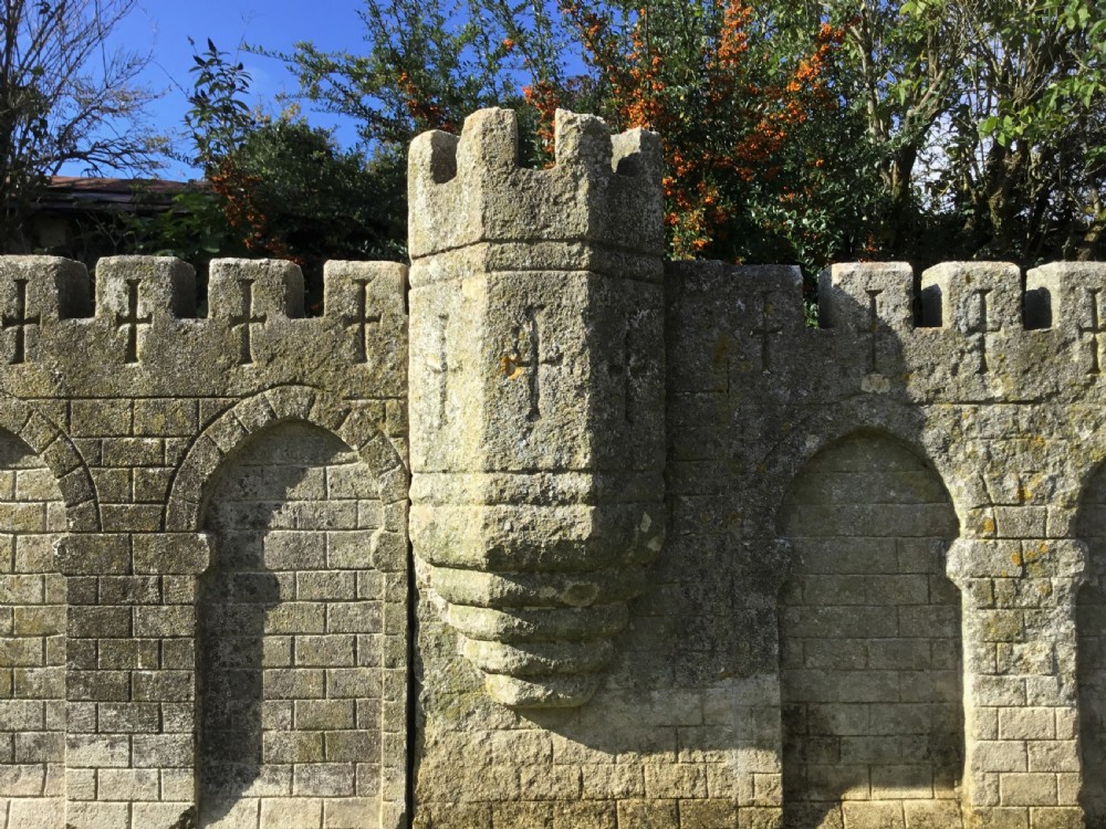 Magnificent late C18th carved stone 19ft scale replica of a castle / chateau wall View XV