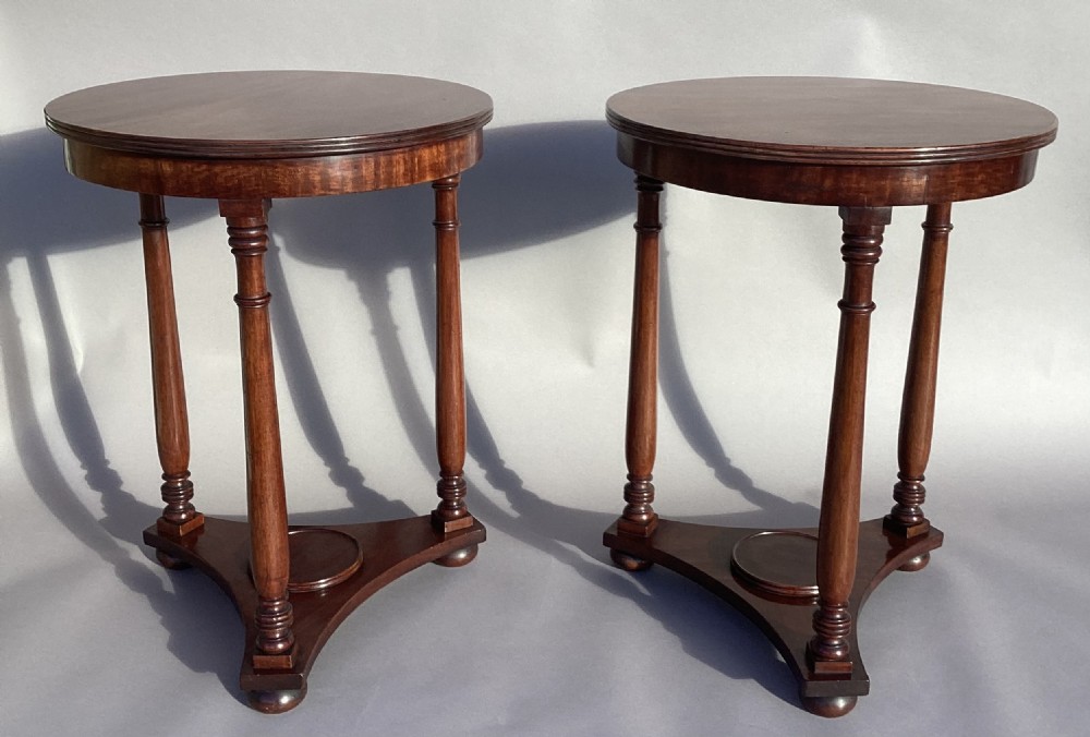 Regency pair of mahogany circular occasional tables