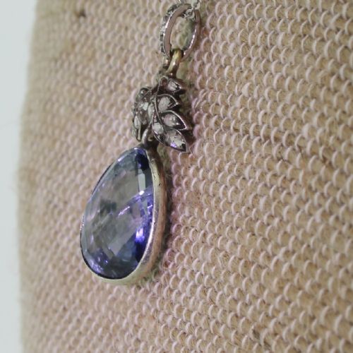 fig 2. Art Deco 13.00 Carat Fancy Pear Sapphire Pendant, Italian, circa 1930
