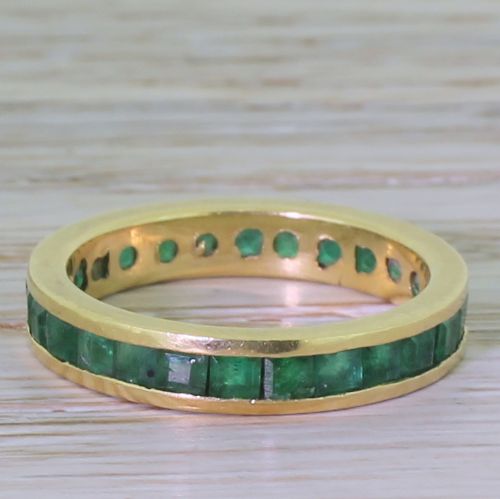 Art Deco 1.35 Carat Emerald Full Eternity Ring, Circa 1935

