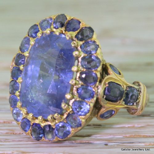 Georgian 11.00 Carat Sapphire Cluster Ring, Circa 1820
