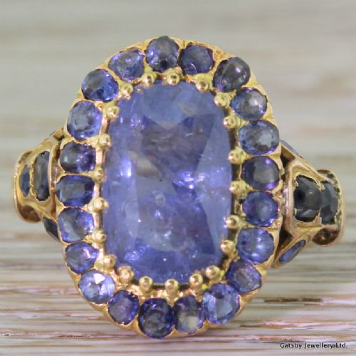 fig 1. Georgian 11.00 Carat Sapphire Cluster Ring, circa 1820