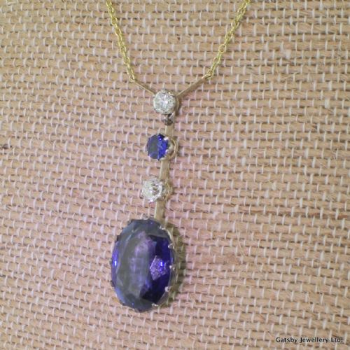 Art Deco 0.70 Carat Diamond & 9.00 Carat Sapphire Pendant, Circa 1935
