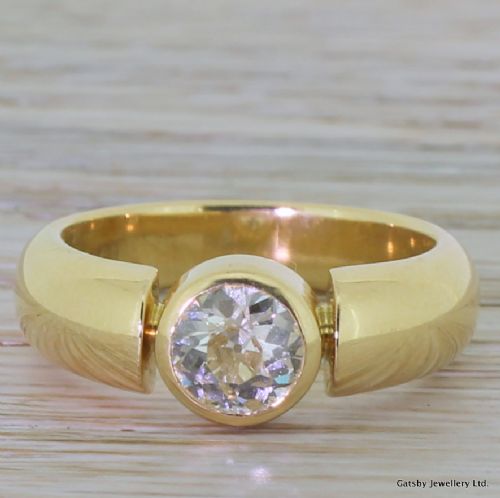 fig 1. Victorian 1.00 Carat Old Cut Diamond Engagement Ring, circa 1900