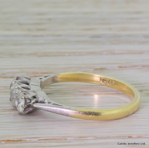 fig 2. Art Deco 0.90 Carat Old Mine Cut Diamond Trilogy Ring, circa 1920
